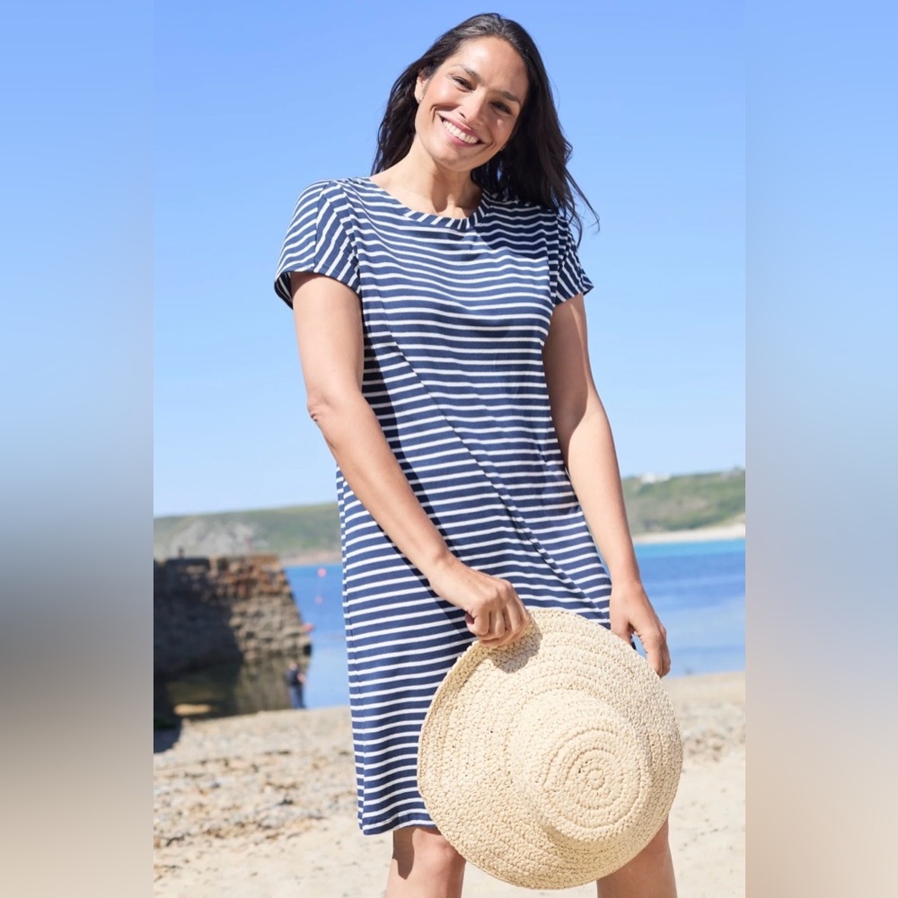 UNIQLO Striped Textured Short Sleeve Knee Length Dress